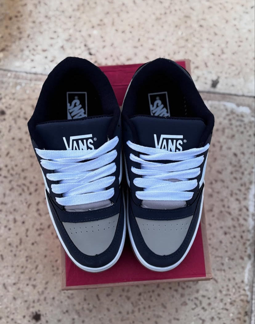 Vans Hylane white and black